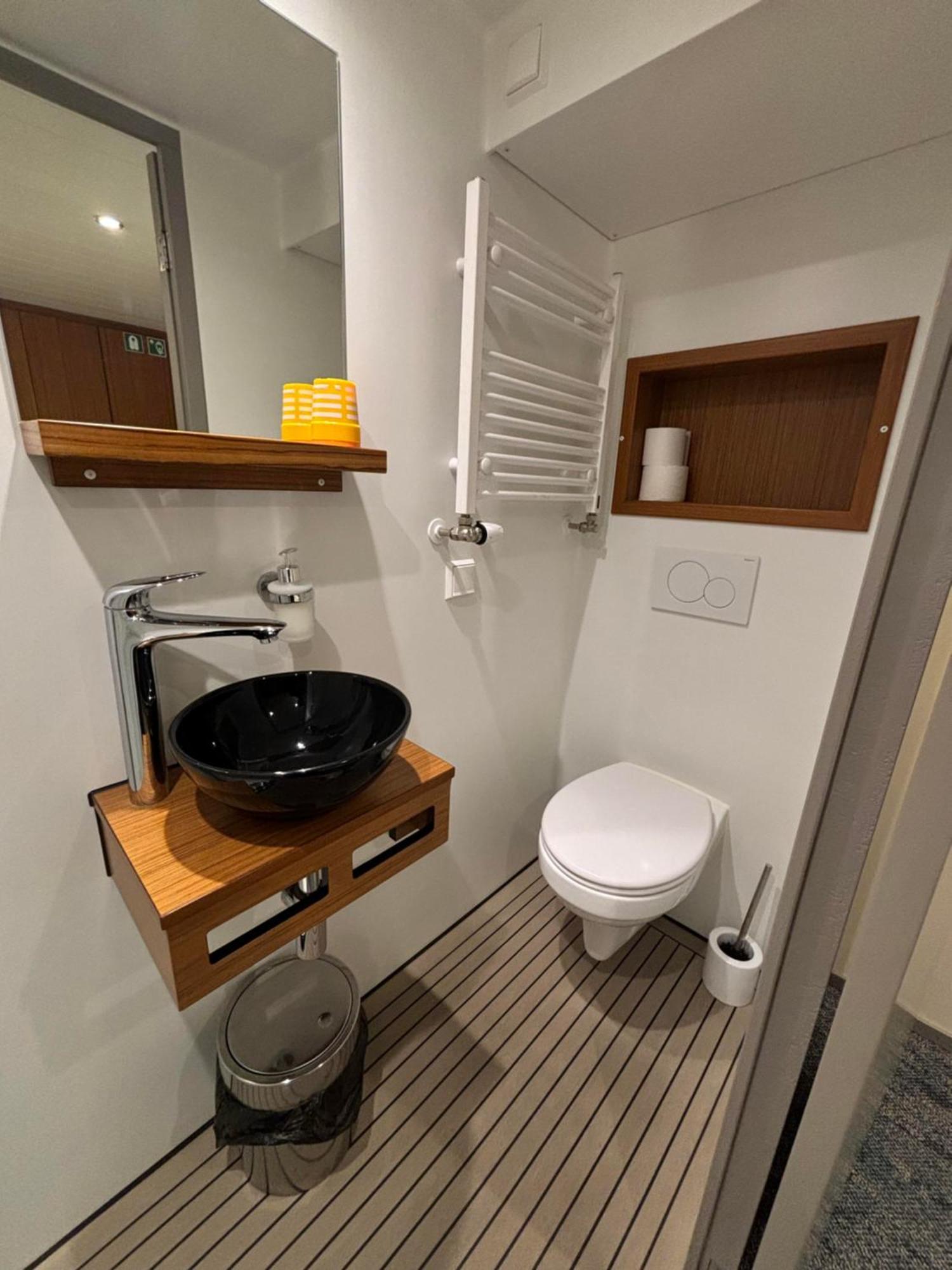Hotelboat Iris Γκρόνιγκεν Εξωτερικό φωτογραφία